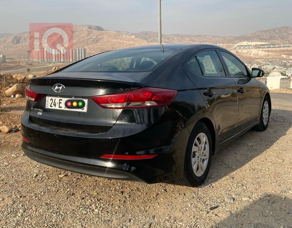 هیوندای ئەلەنترا